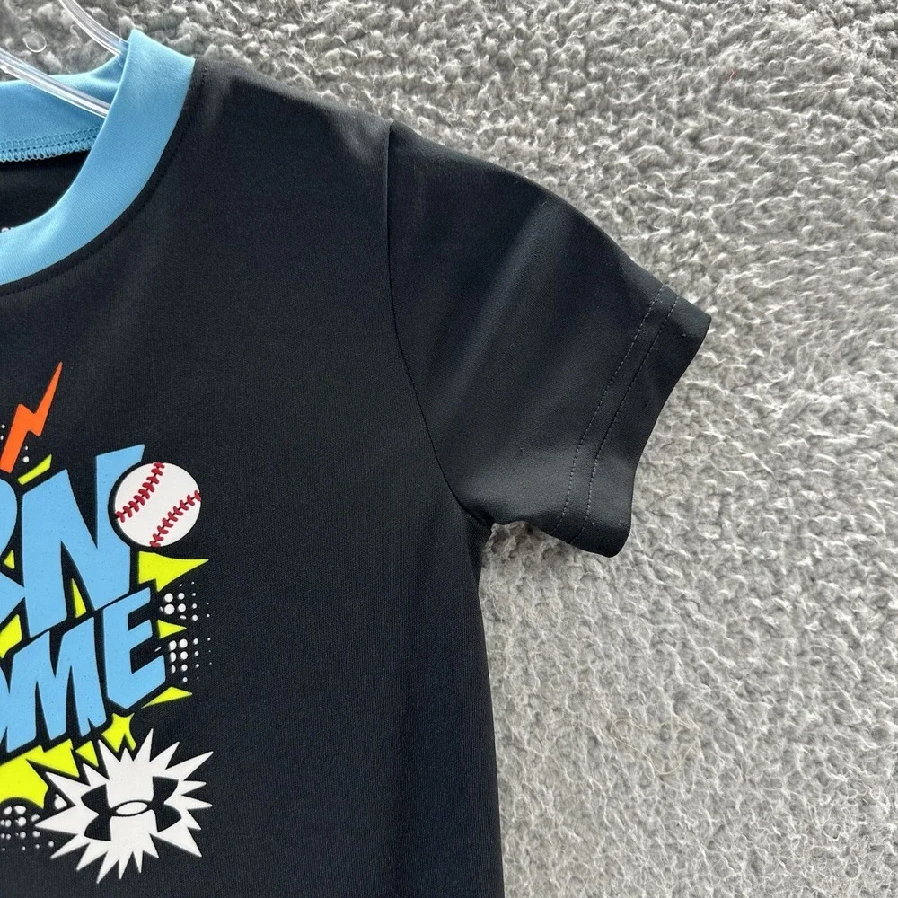 Under Armour T-Shirt Boys Size 2T  Black Short Sleeve Graphic T Shirt Boys 2T
